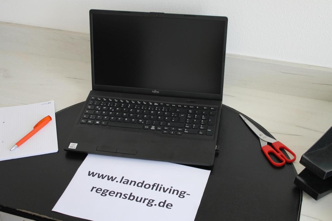 Wg Zimmer In Der Land Of Living Regensburg เคลไฮม์ ภายนอก รูปภาพ